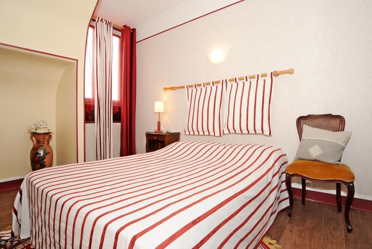 Hostellerie Du Grand Sully Экстерьер фото