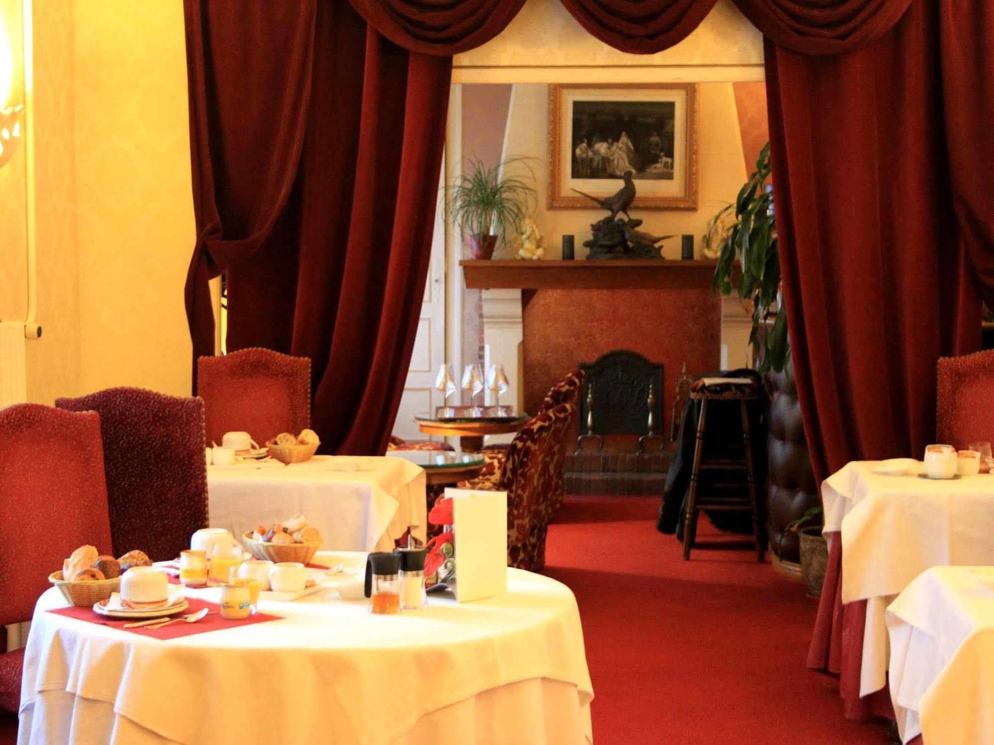 Hostellerie Du Grand Sully Экстерьер фото