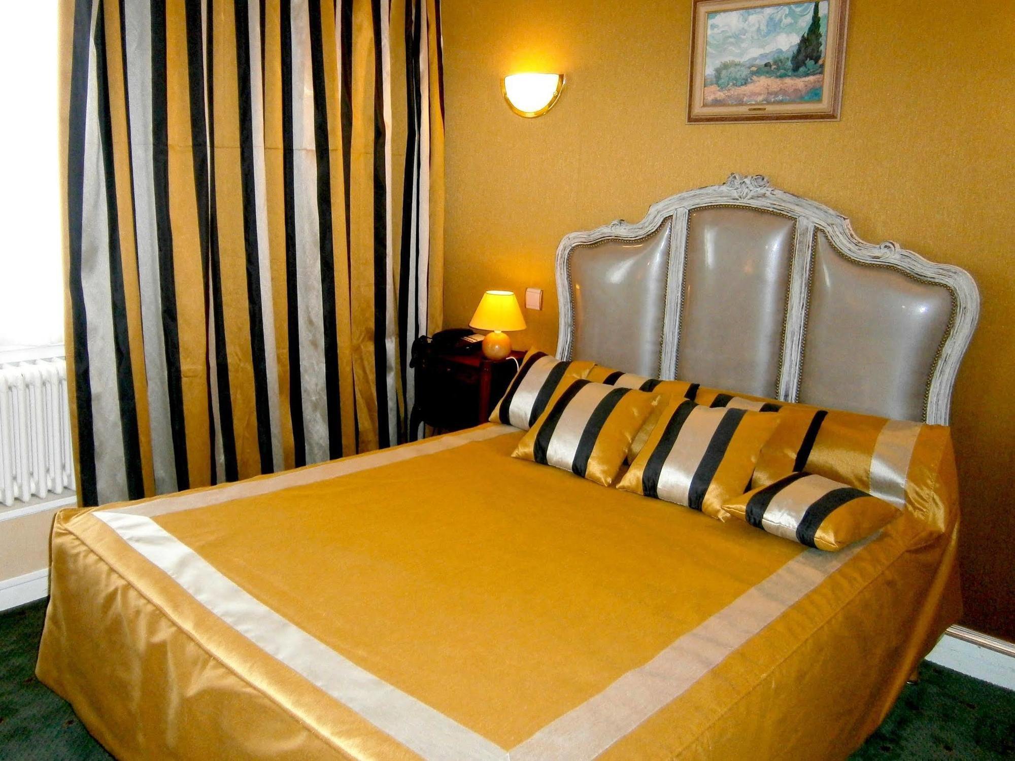 Hostellerie Du Grand Sully Экстерьер фото