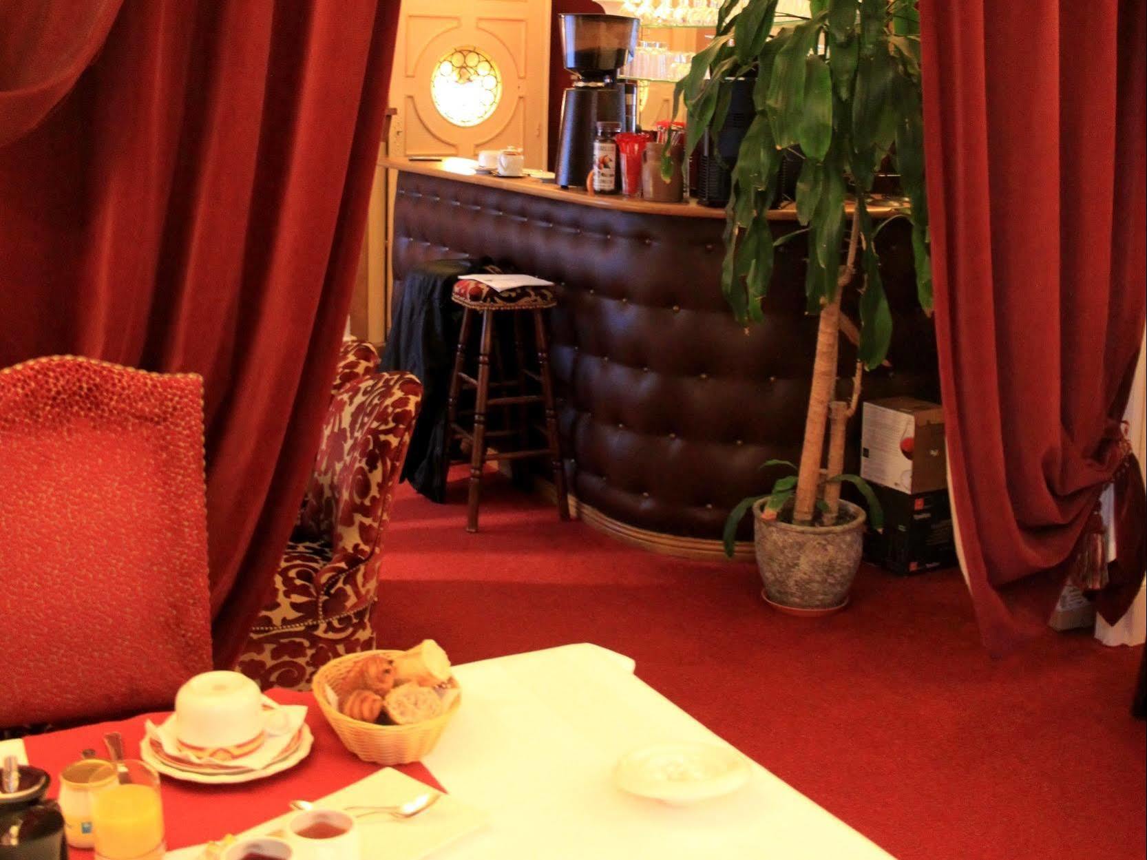 Hostellerie Du Grand Sully Экстерьер фото