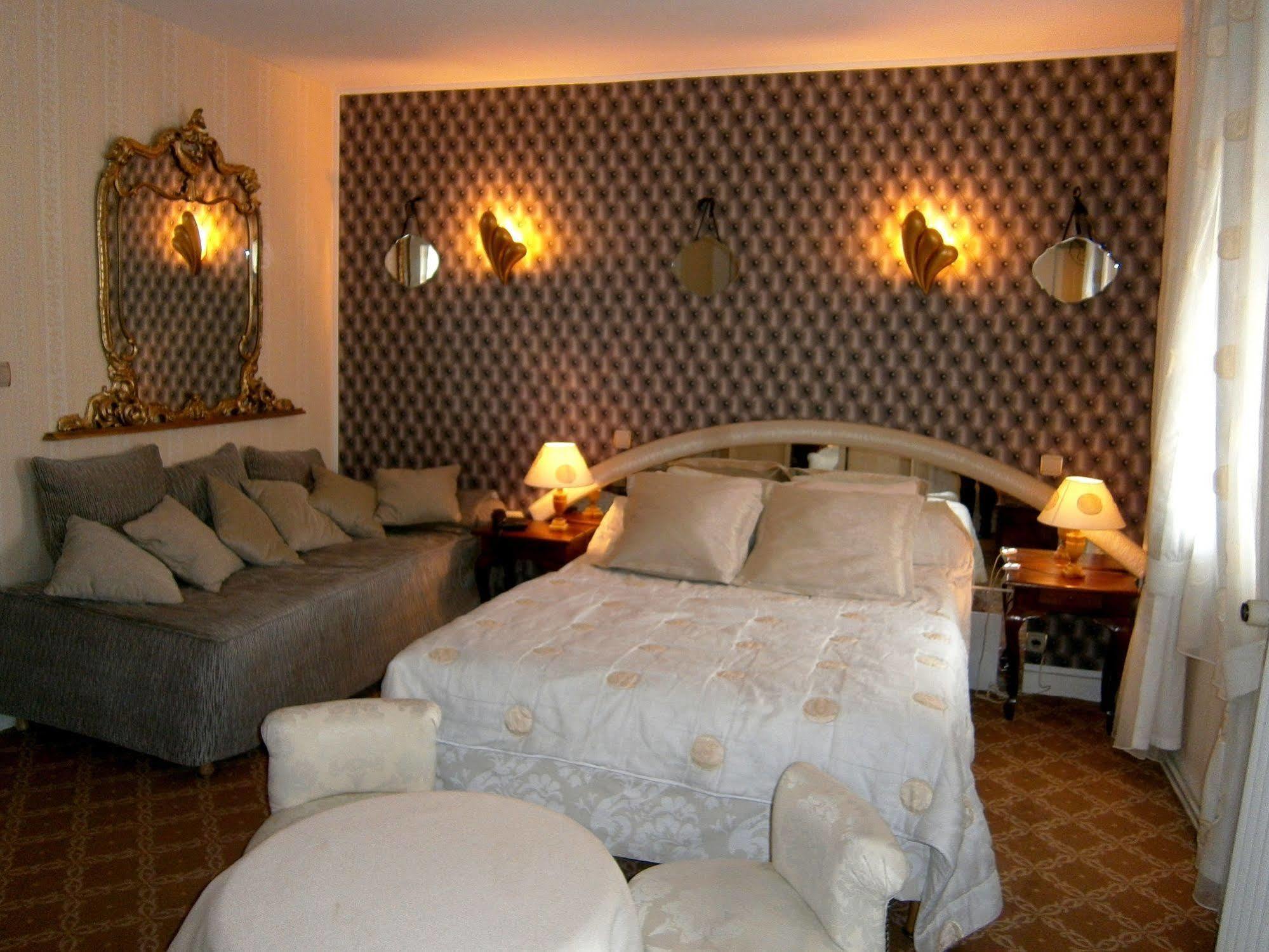 Hostellerie Du Grand Sully Экстерьер фото